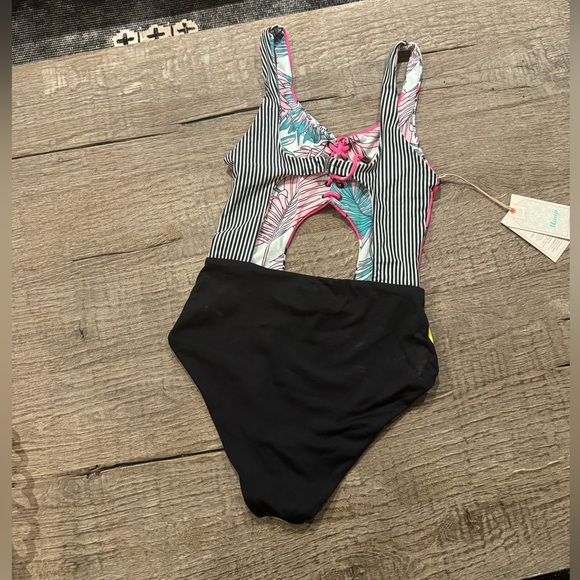 Maaji Fairyground Trapeze Reversible One Piece Swimsuit. - Picture 3 of 9